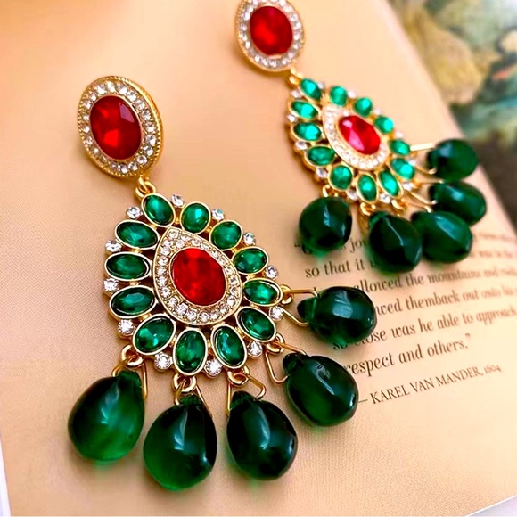 Party Earrings - Picture 1 of 1